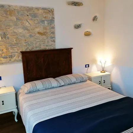 La Chouette Bed & Breakfast *