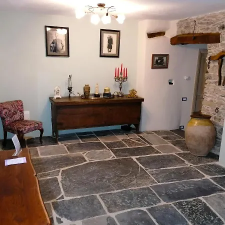 La Chouette Bed & Breakfast *