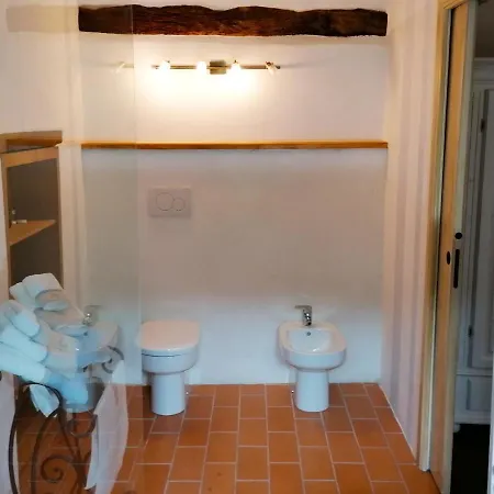 La Chouette Bed & Breakfast *